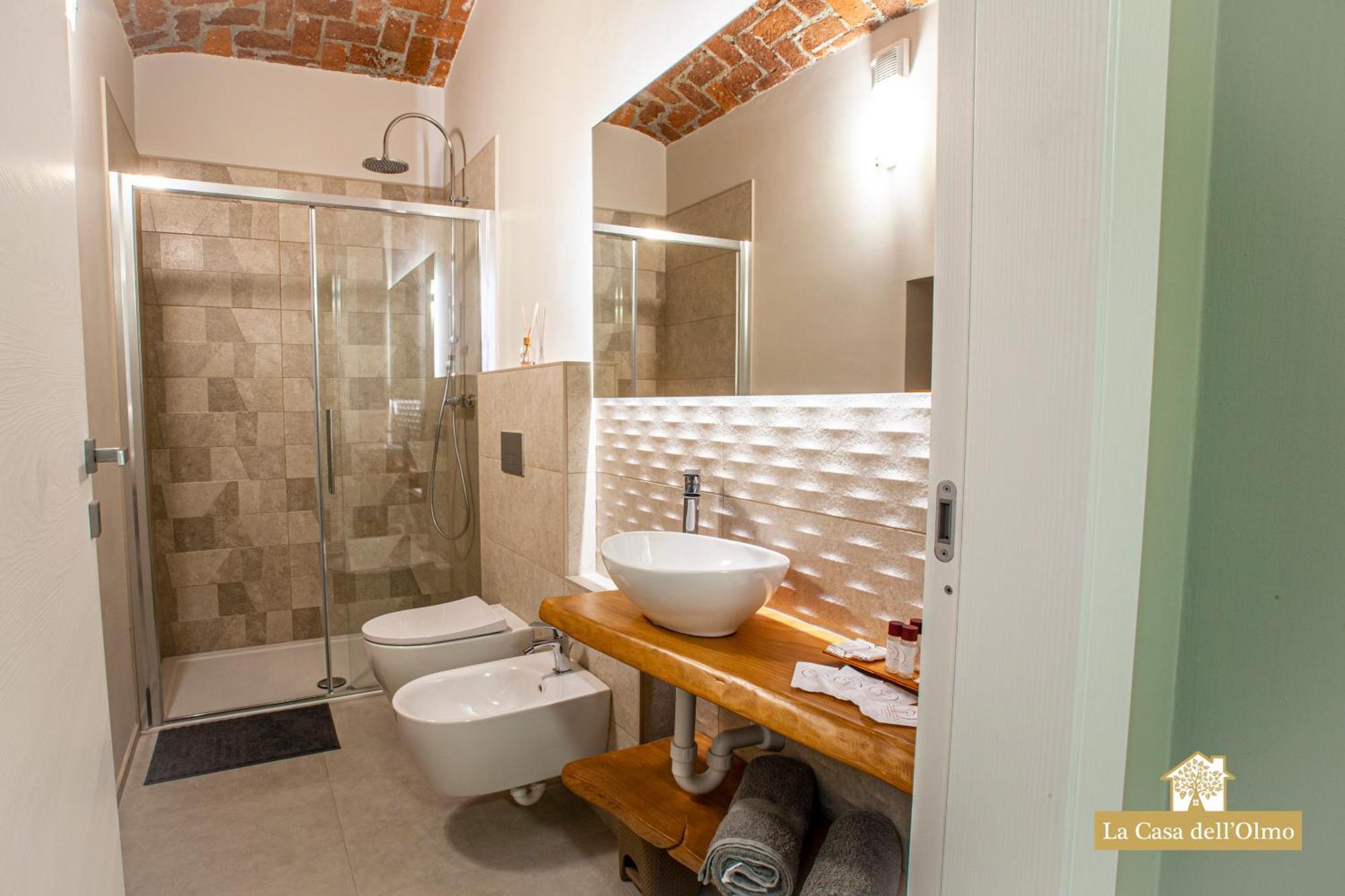La Casa Dell'Olmo - Suite Apartment Cuneo Dış mekan fotoğraf