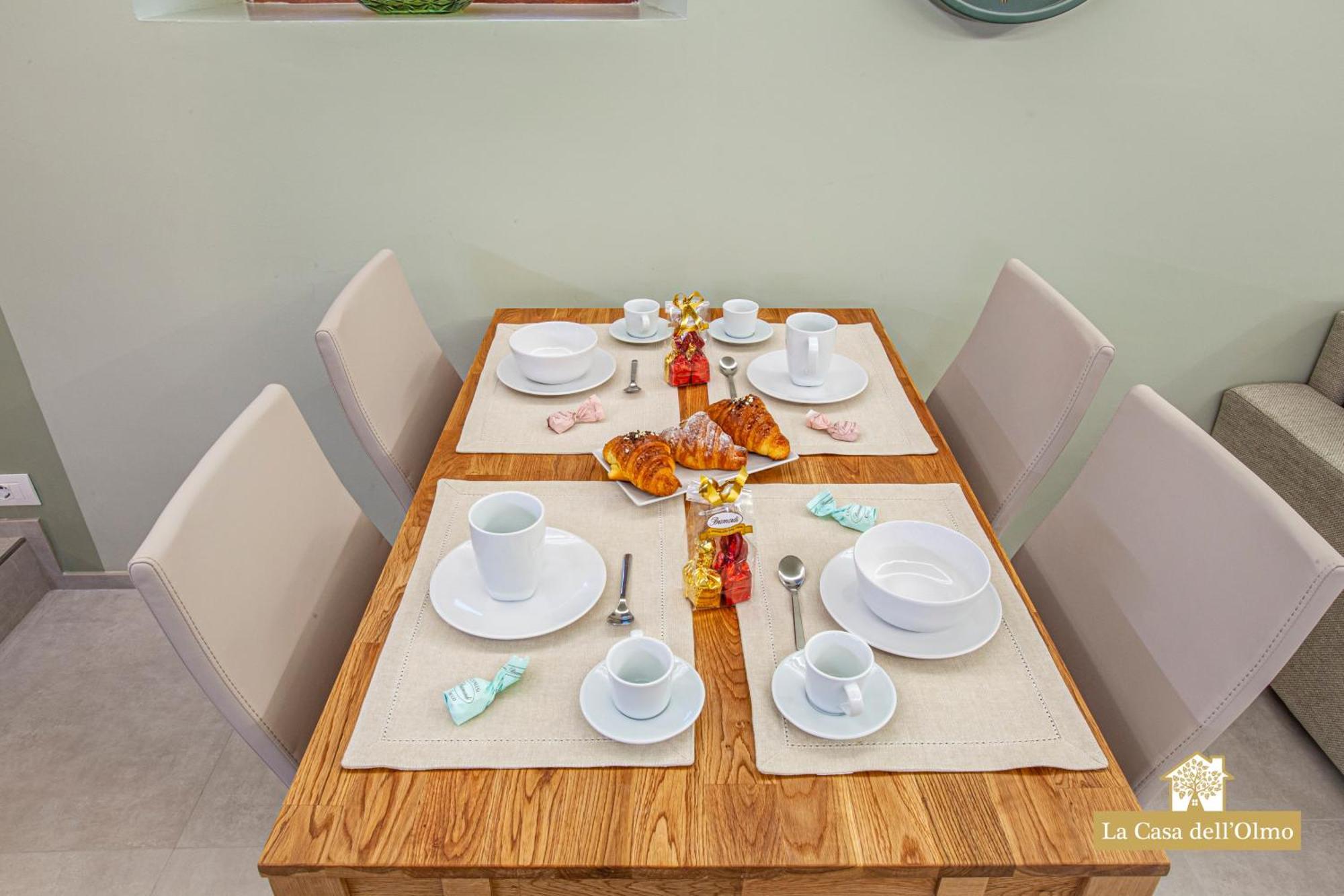 La Casa Dell'Olmo - Suite Apartment Cuneo Dış mekan fotoğraf